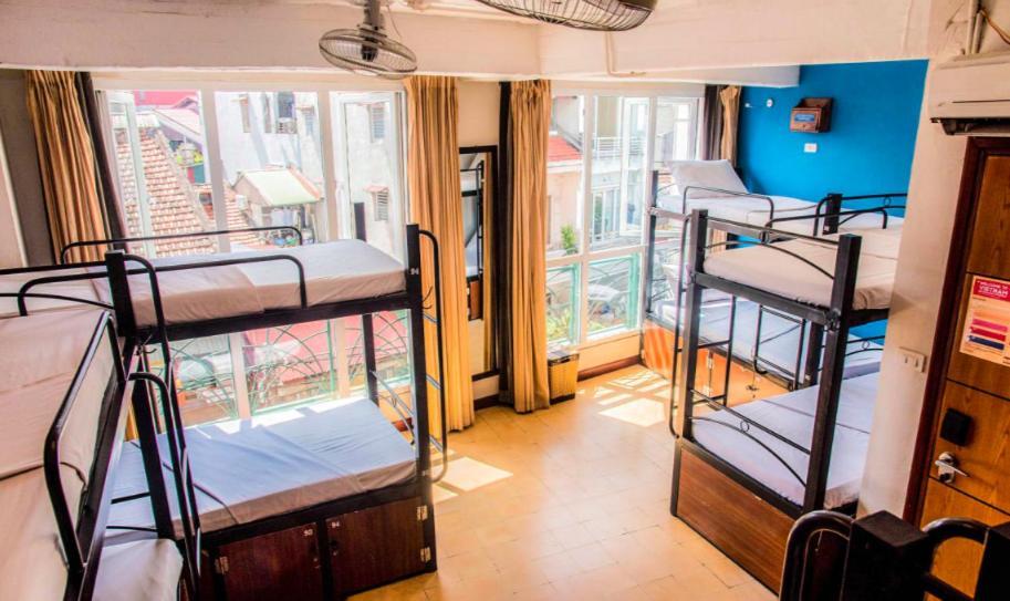 Vietnam Backpacker Hostels - Downtown Ханой Экстерьер фото